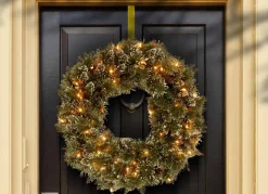 24″ (60Cm) Glittery Bristle Pine Pre-Lit Christmas Wreath