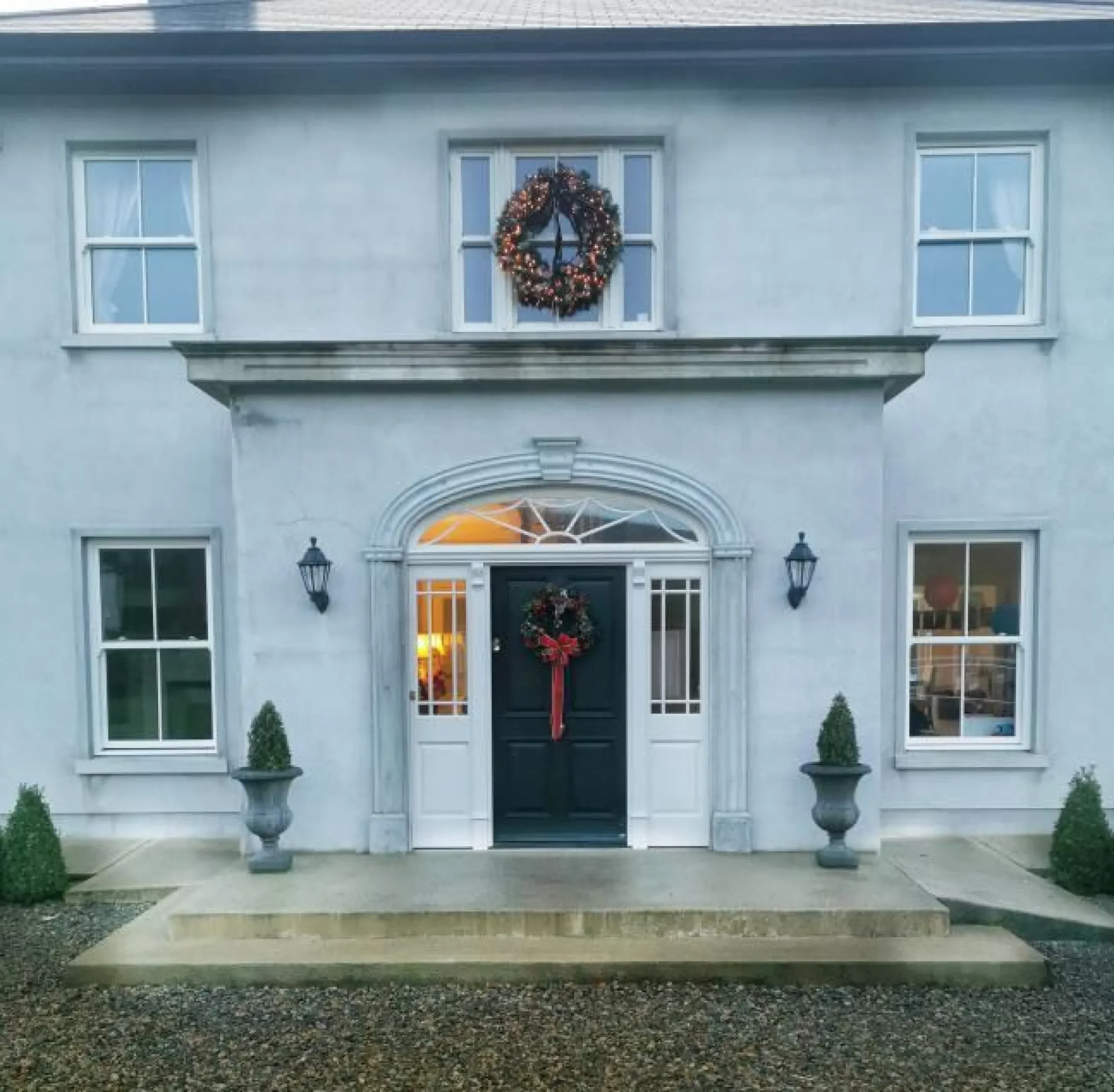 48″ (122Cm) Wintry Pine Pre-Lit Christmas Wreath