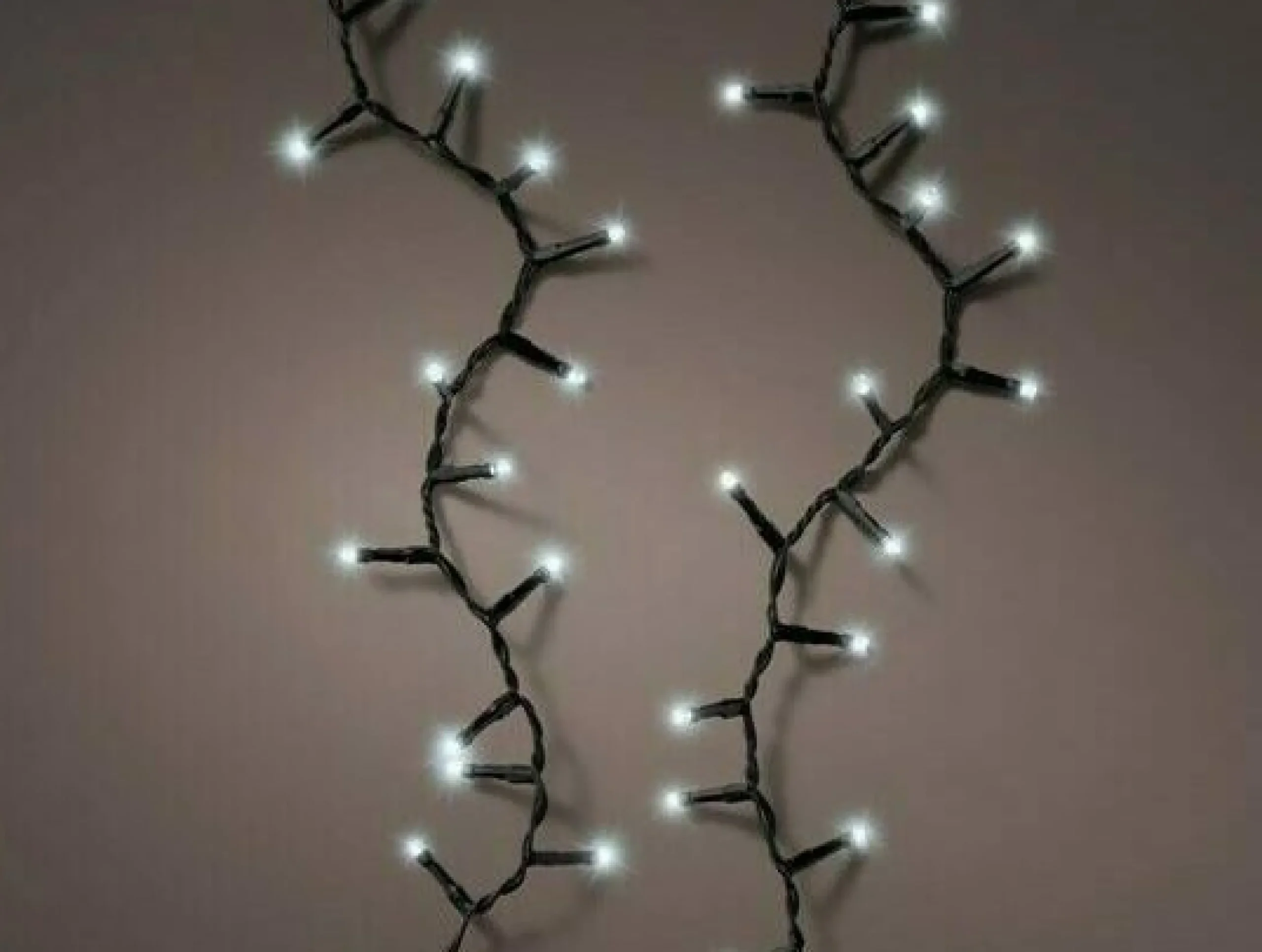 600 Durawise Xl Compact Twinkle Battery Christmas Lights Cool White