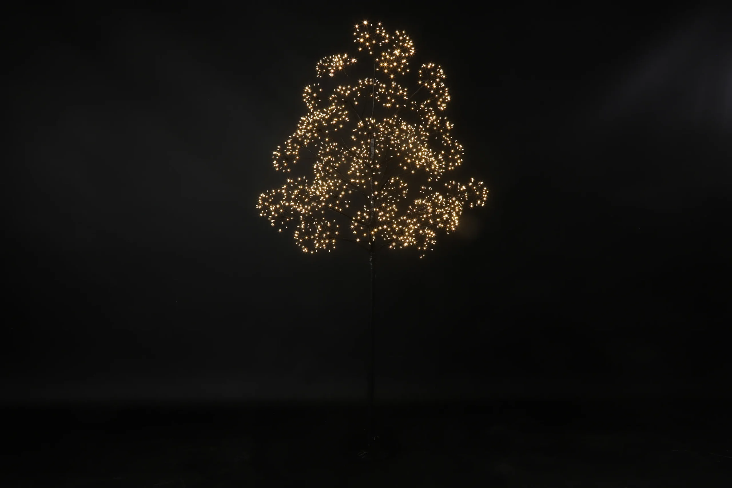 6Ft Artificial Led Christmas Tree Dorion Black