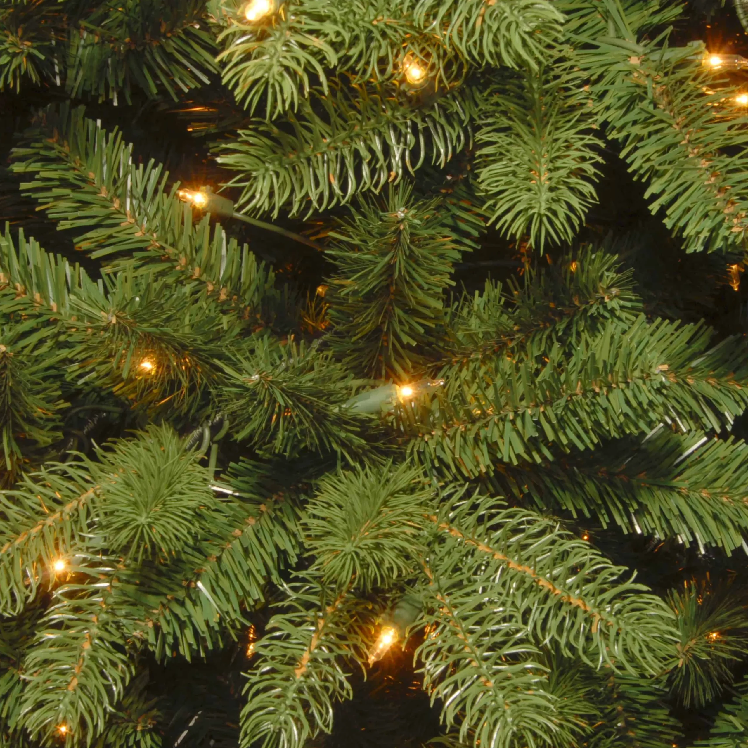 7.5Ft Feel Real Newberry Spruce Pre-Lit Artificial Christmas Tree