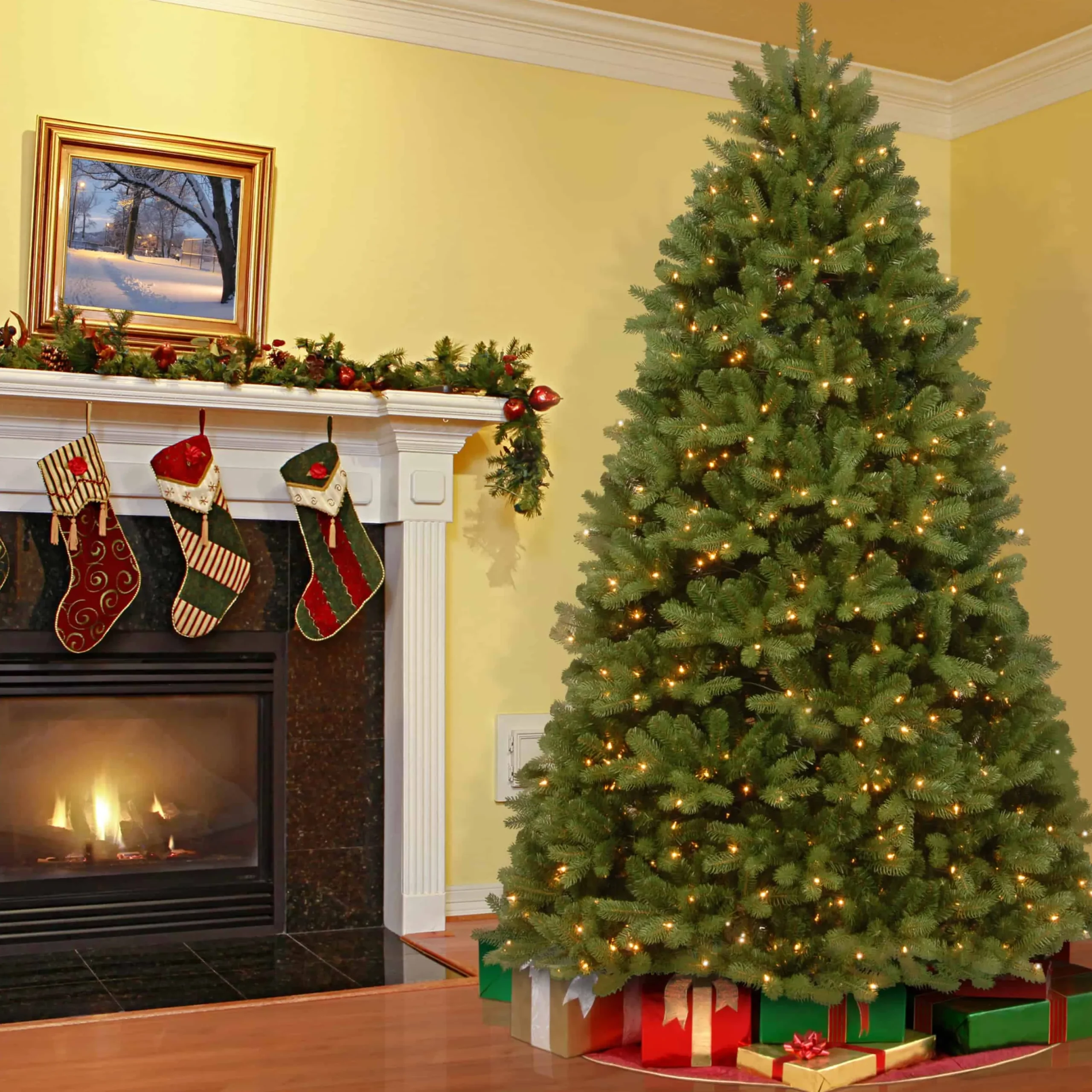 7.5Ft Feel Real Newberry Spruce Pre-Lit Artificial Christmas Tree