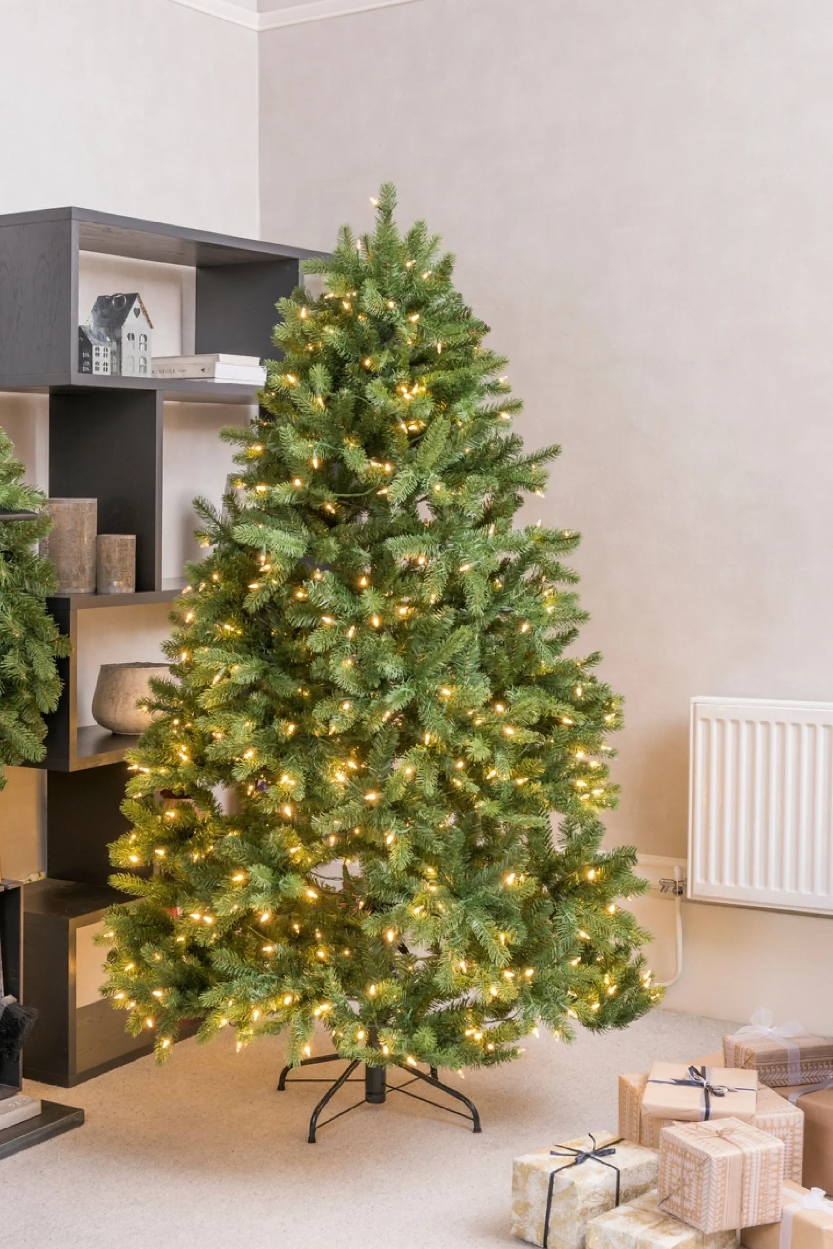 7.5Ft Feel Real Newberry Spruce Pre-Lit Artificial Christmas Tree